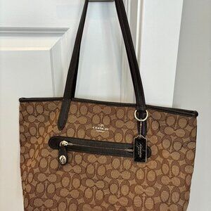 Coach shoulder bag